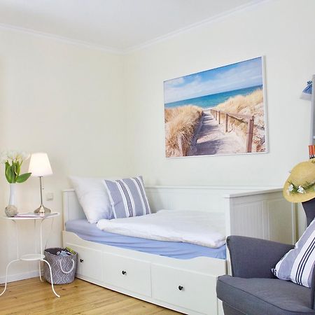 Strandnahe Fewo Mit 3 Schlafzimmern Und Balkon, Villa Vergissmeinnicht 02, บินซ์ ภายนอก รูปภาพ